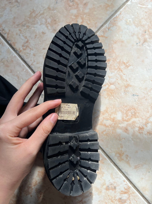 PIXI Boots