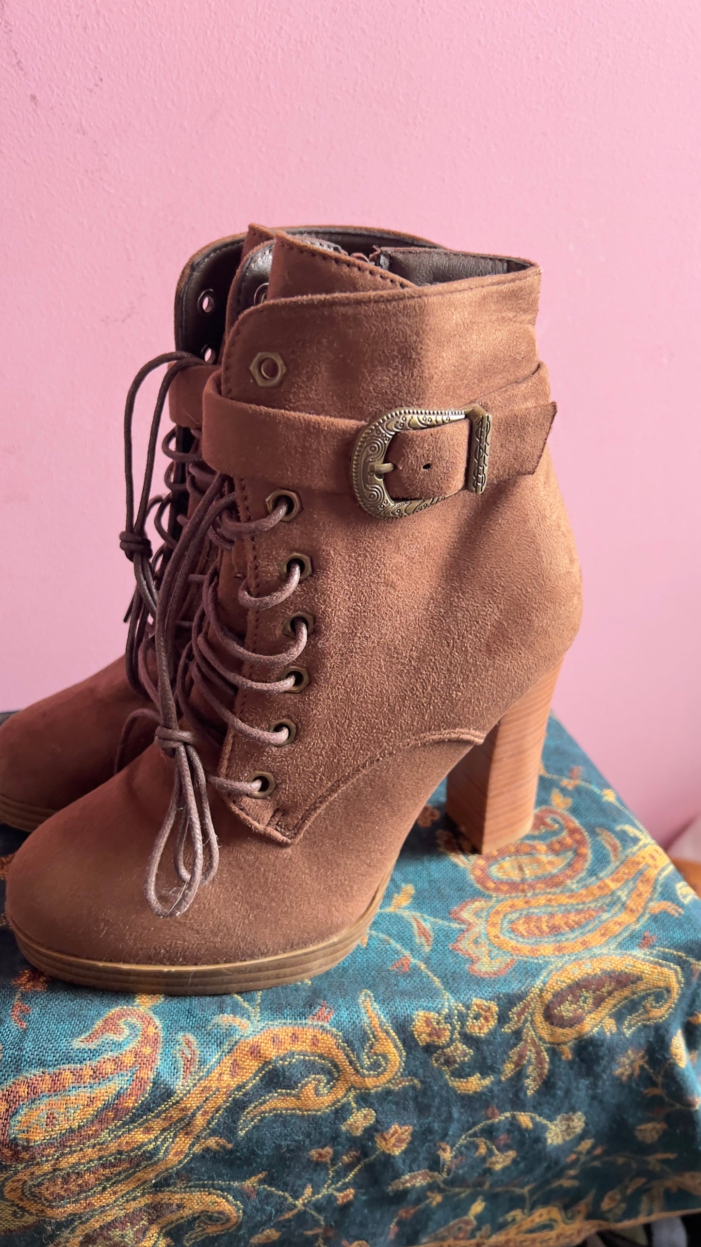 SHEIN High-Heeled Boots