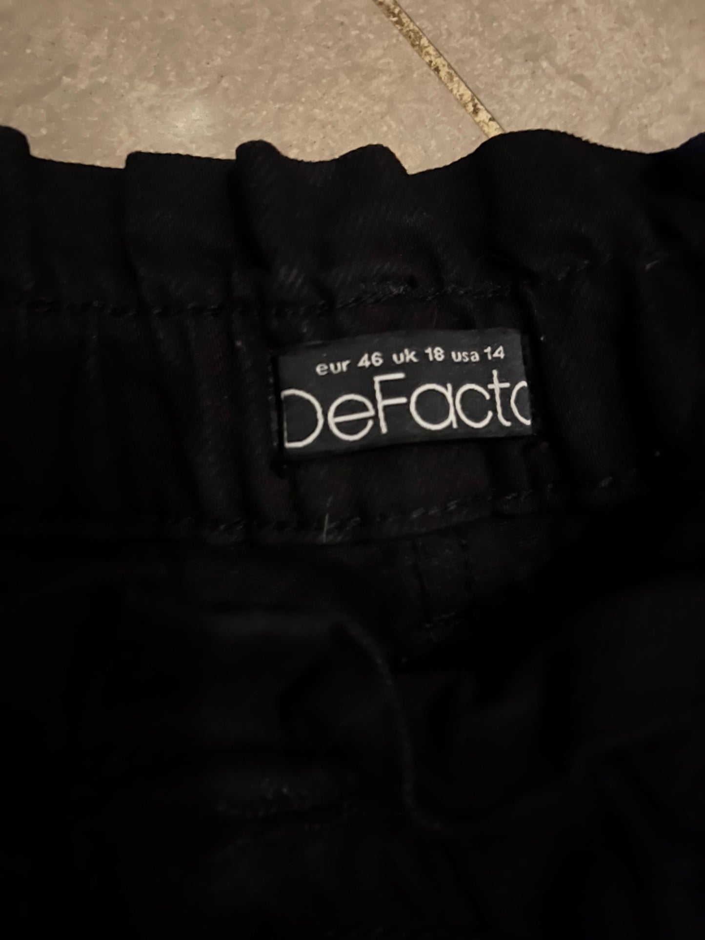 DeFacto Black Jeans