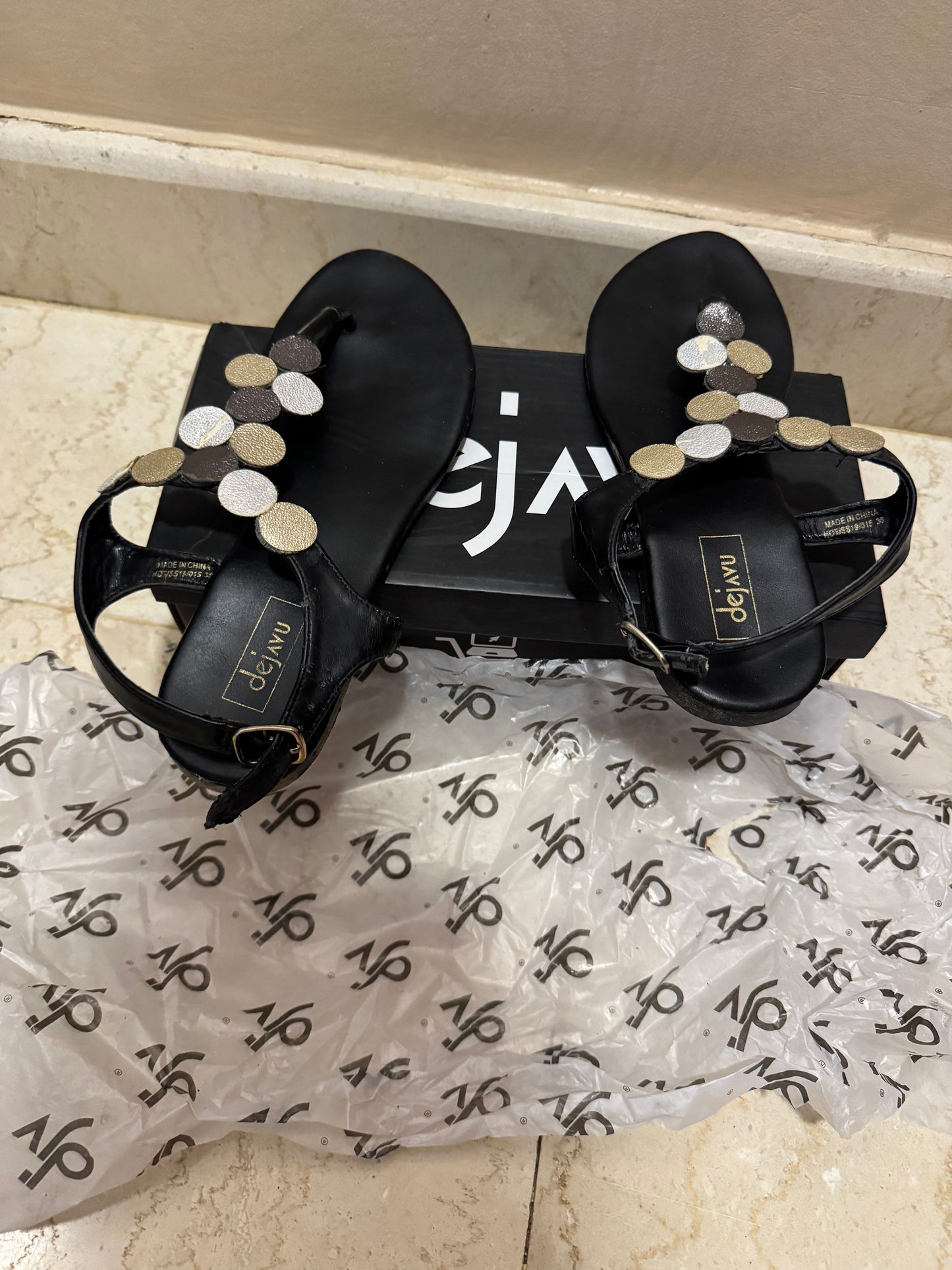 Dejavu Sandals