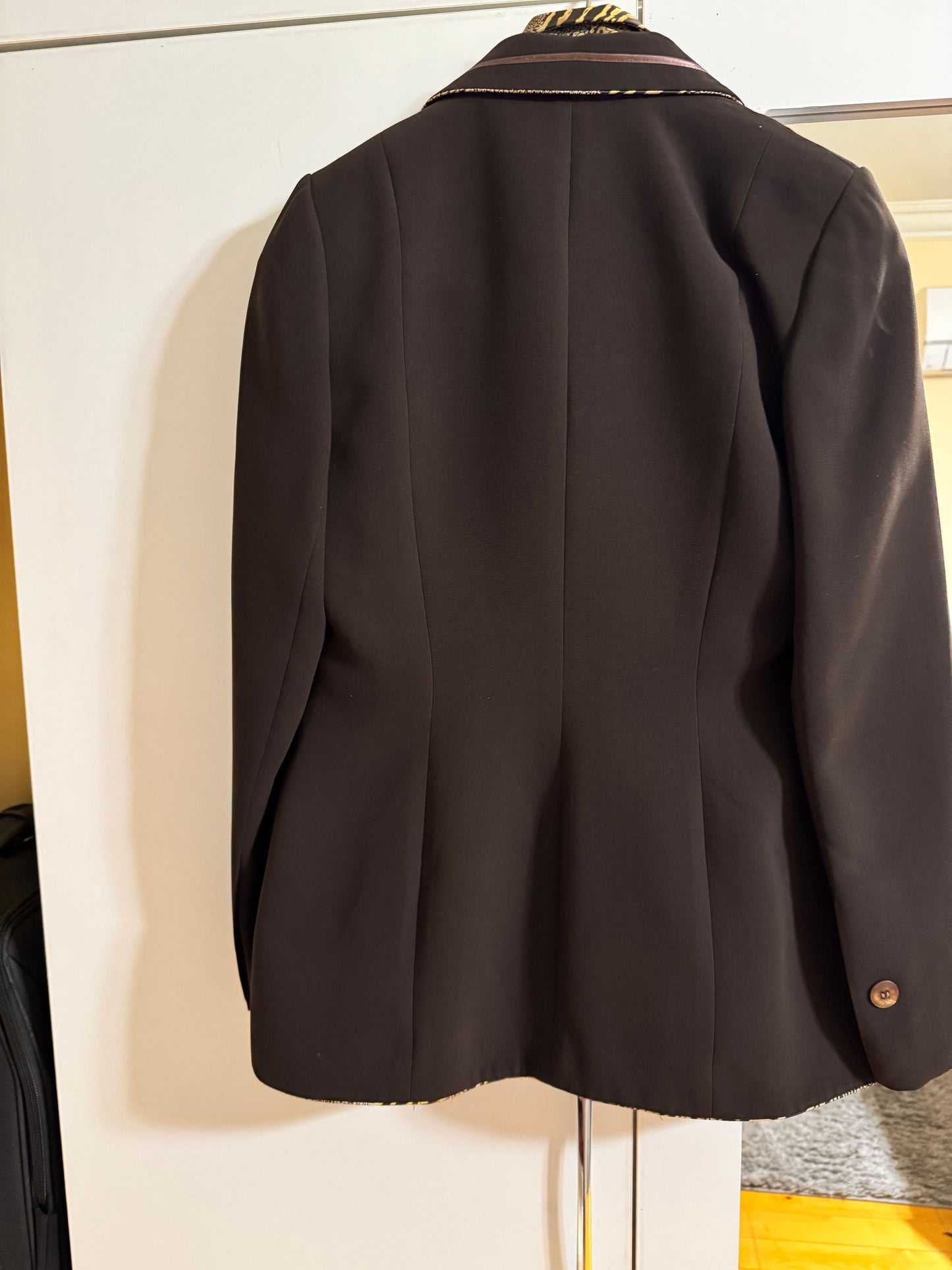 Generic Suit