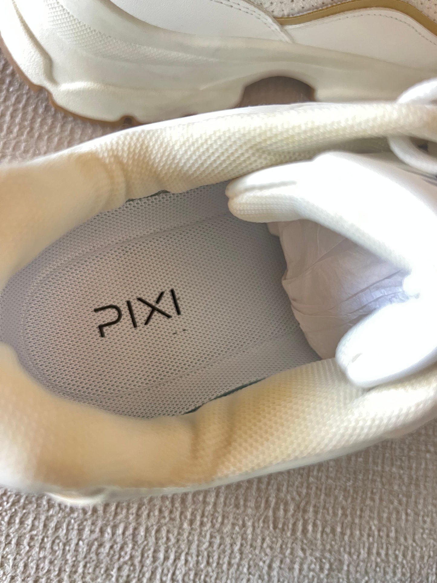 Pixi Sneakers