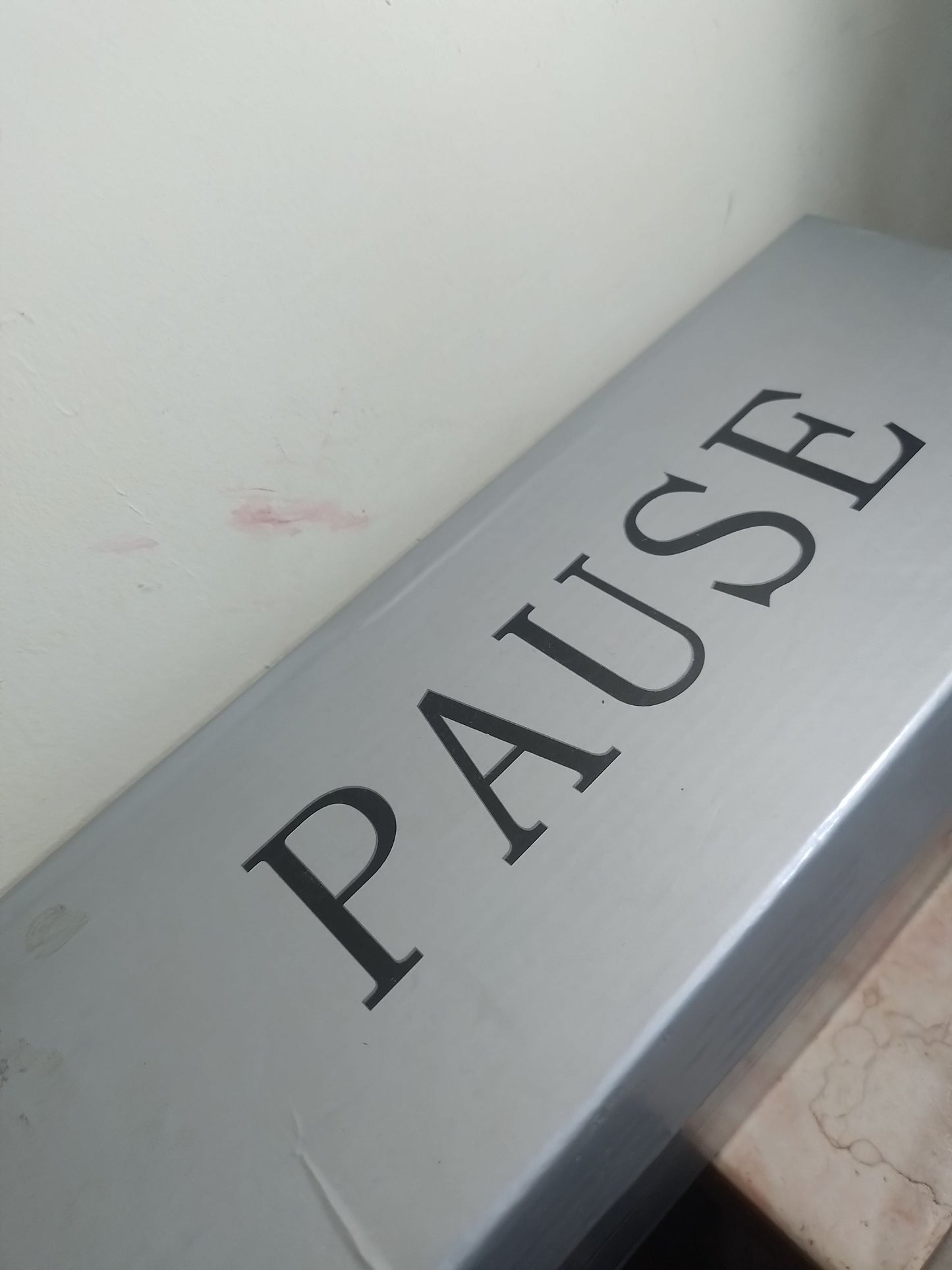 Pause Flats