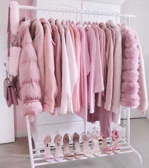 Dalia 243 Closet
