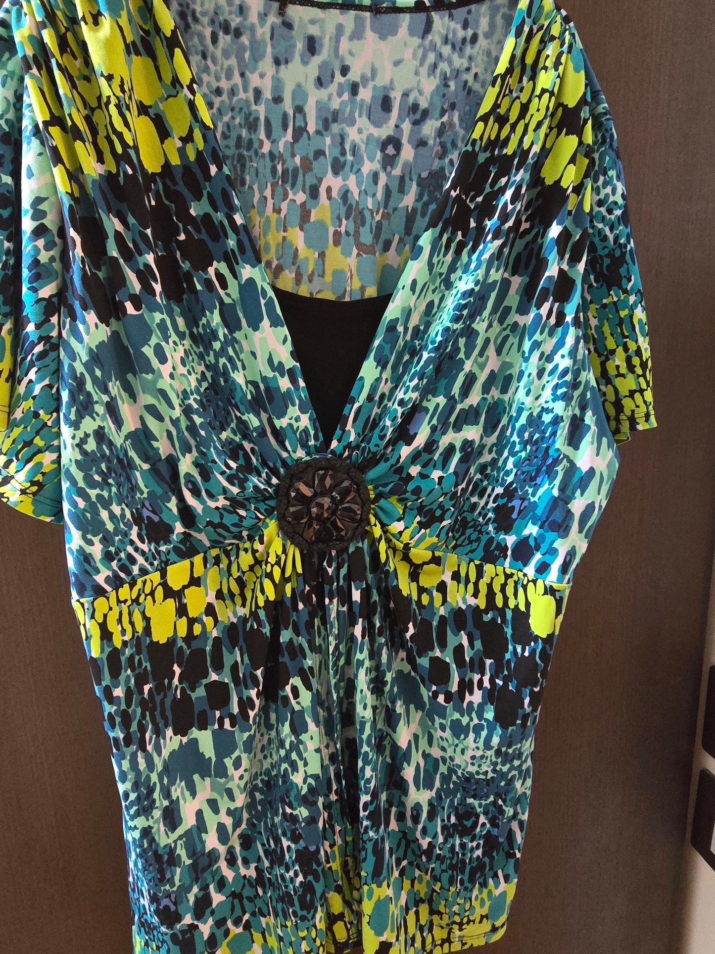 Generic one-size Blouse