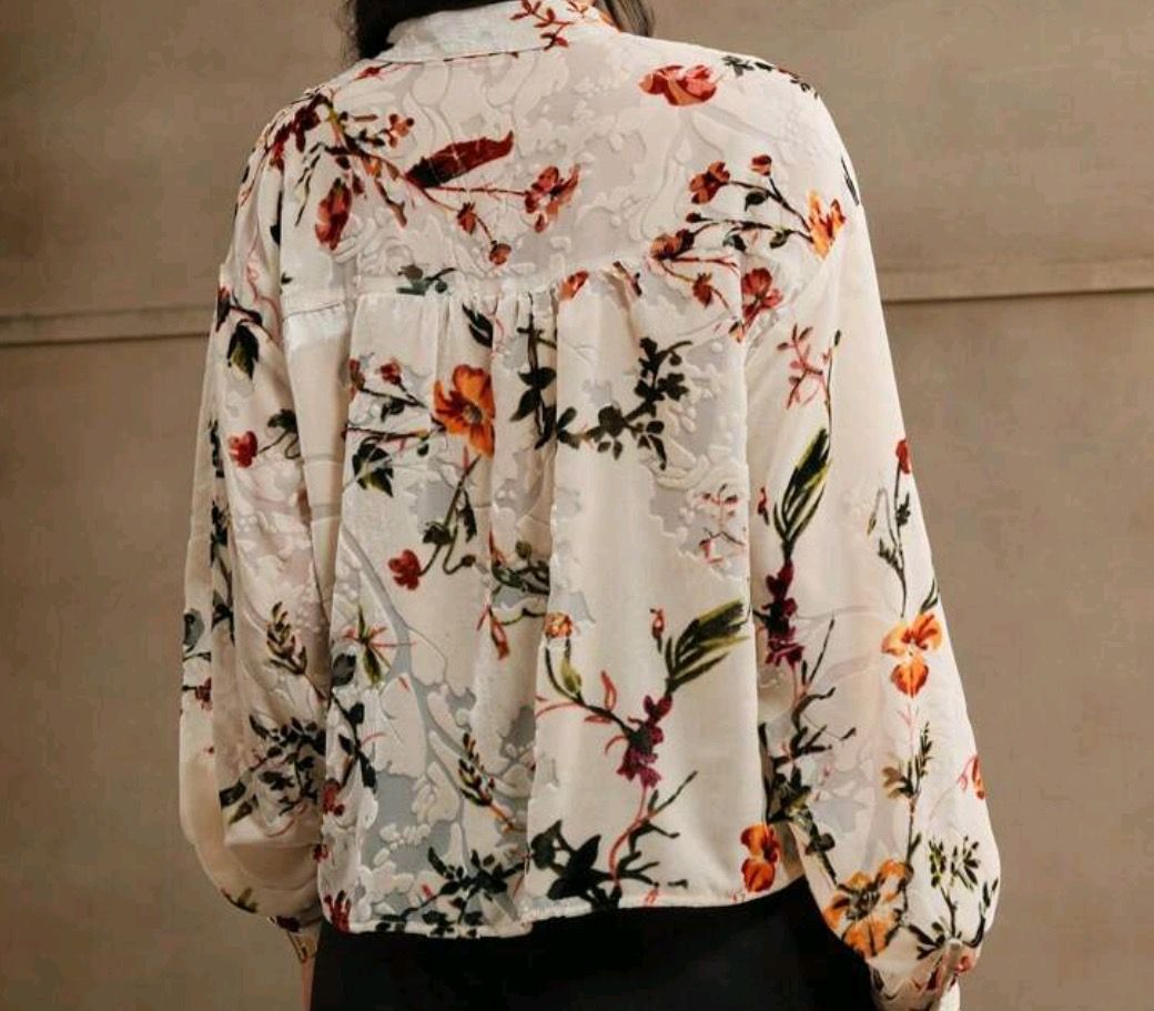 SHEIN ANEWSTA Blouse