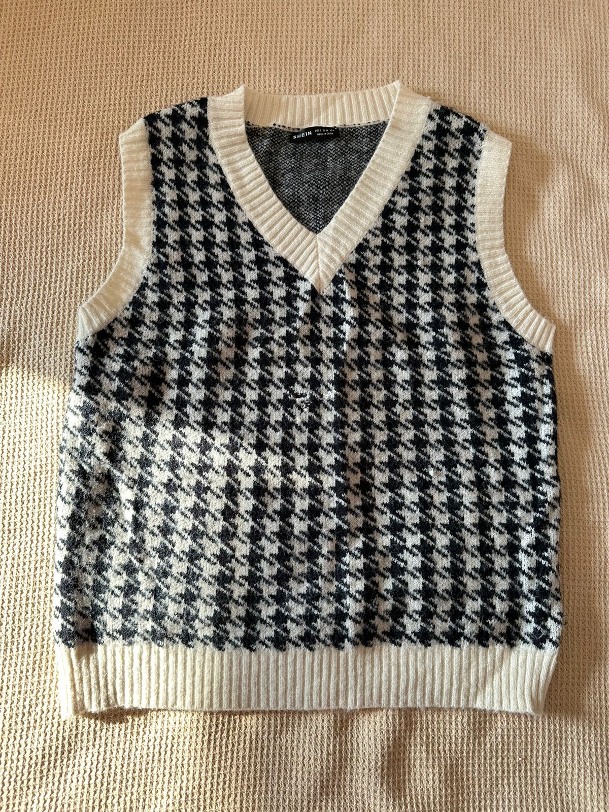 SHEIN Vest