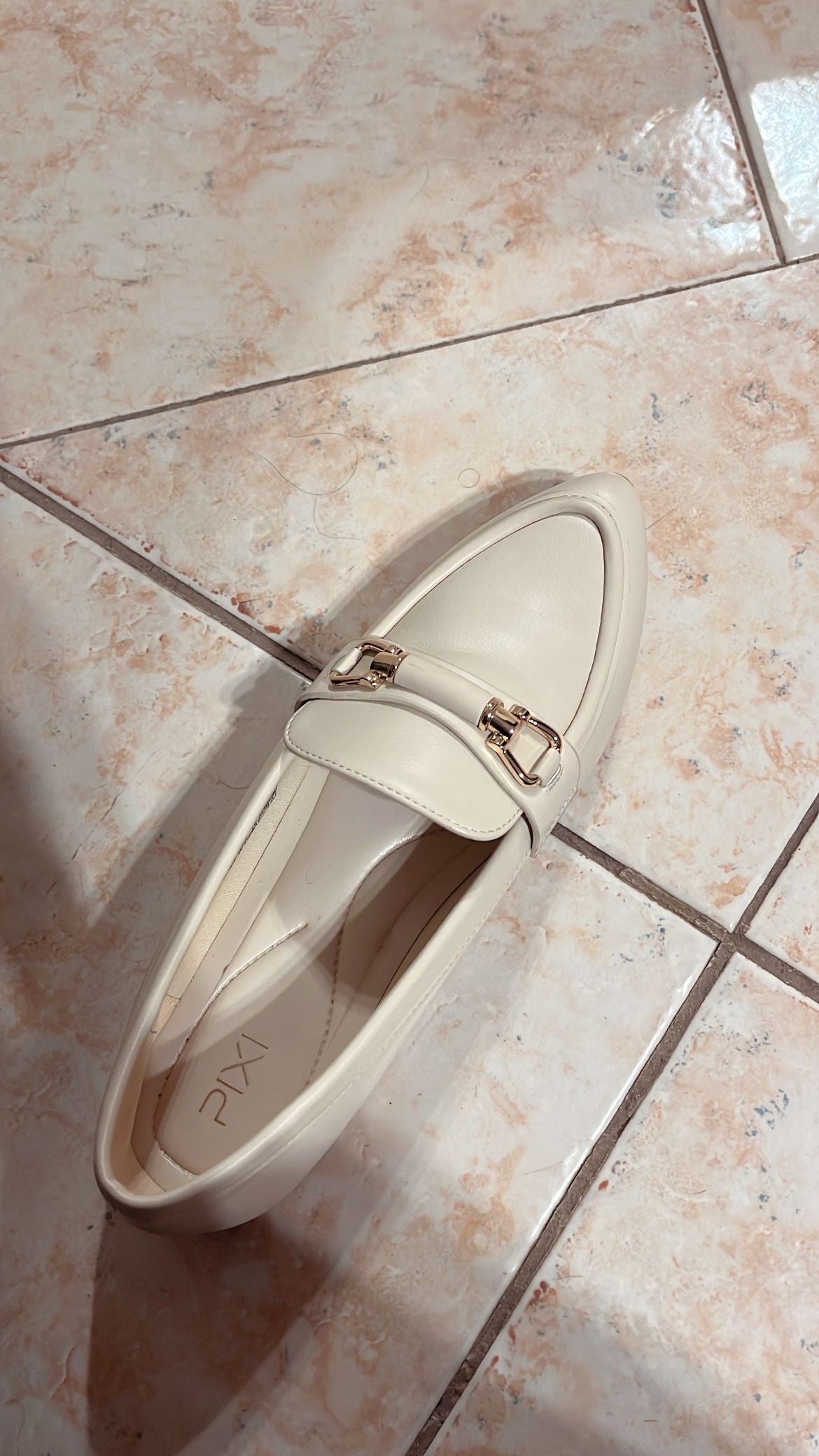 PIXI Flats