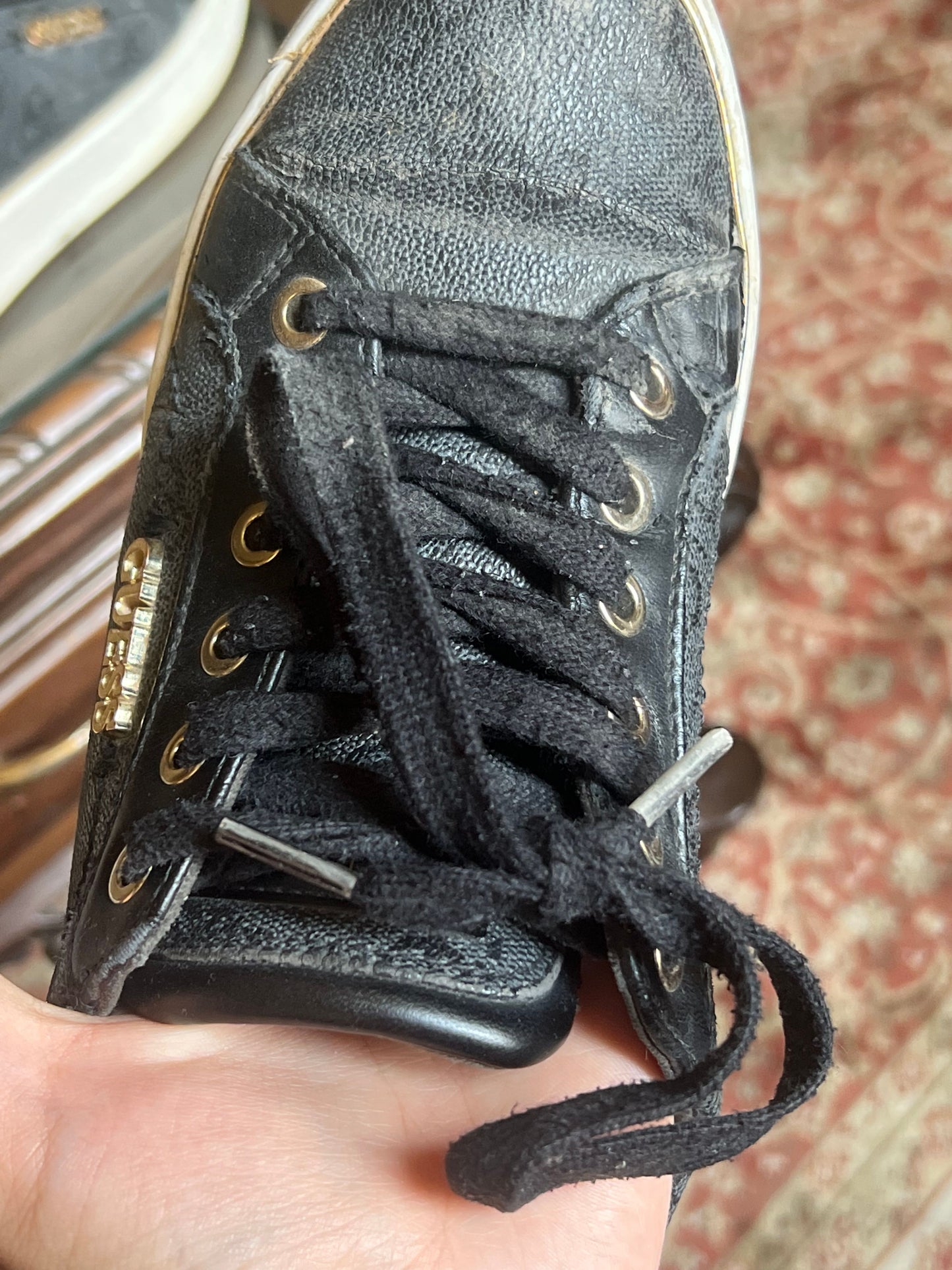 Guess Sneakers