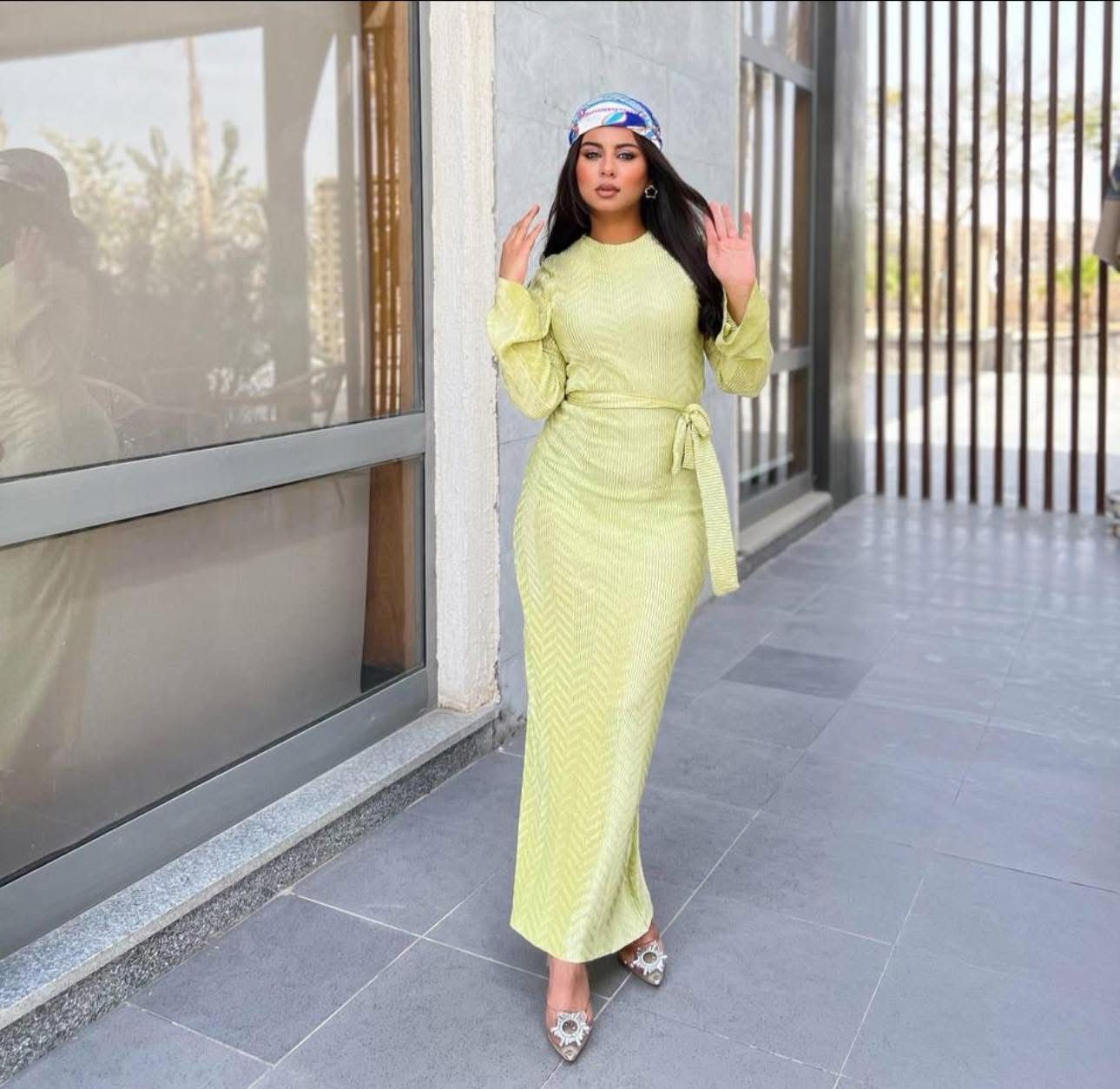 Generic Form fitted Dress