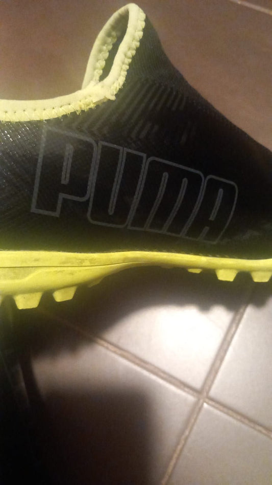 PUMA Football Boots