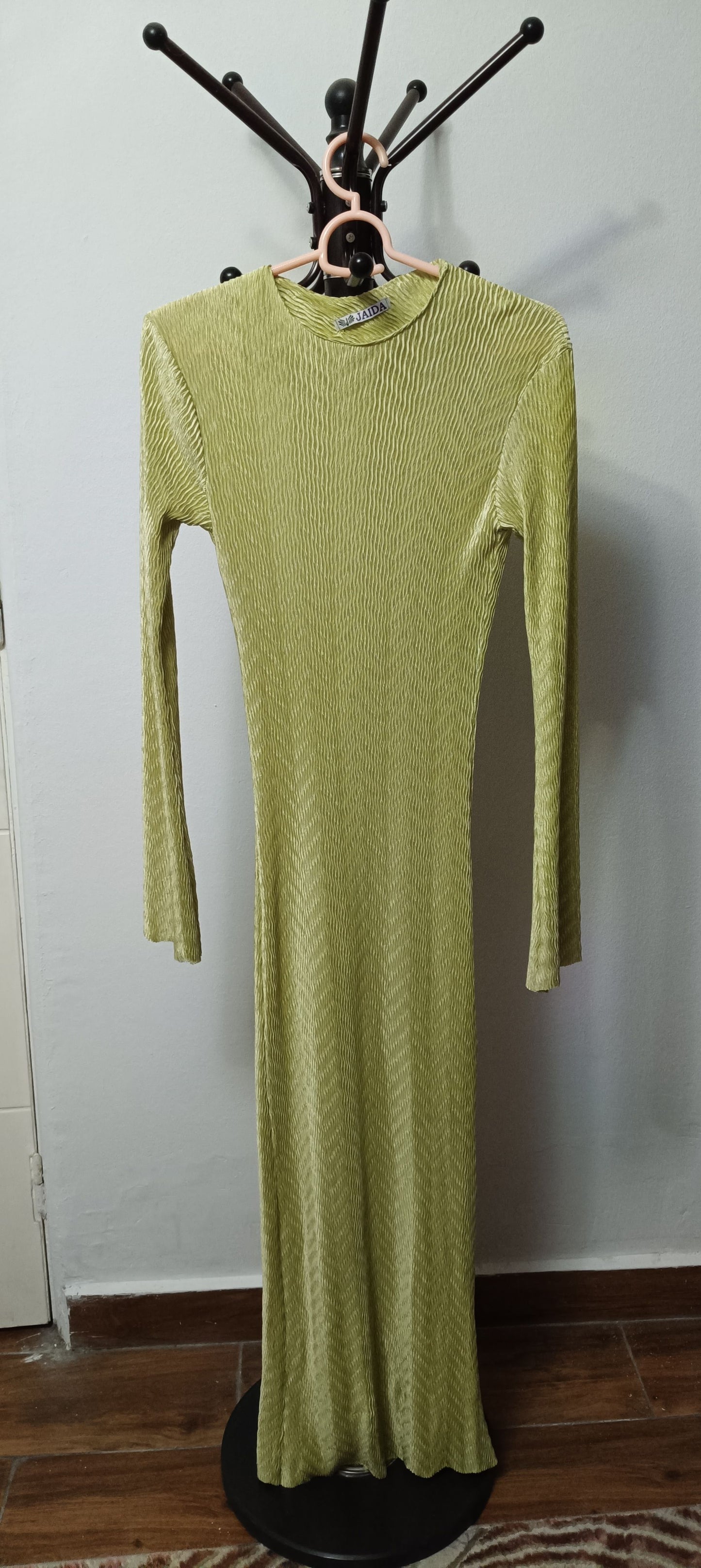 Generic Form fitted Dress