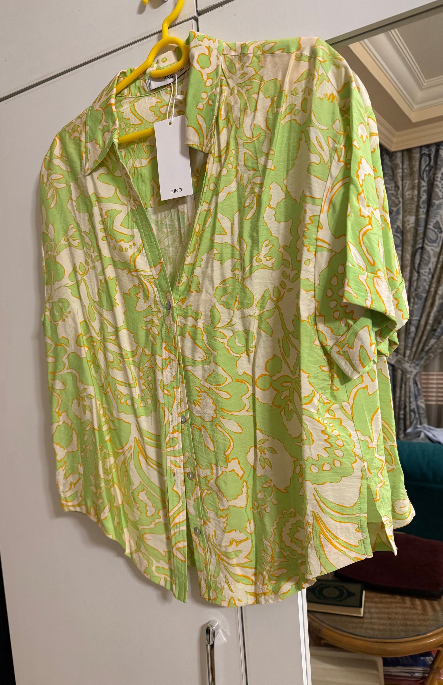 MANGO Blouse