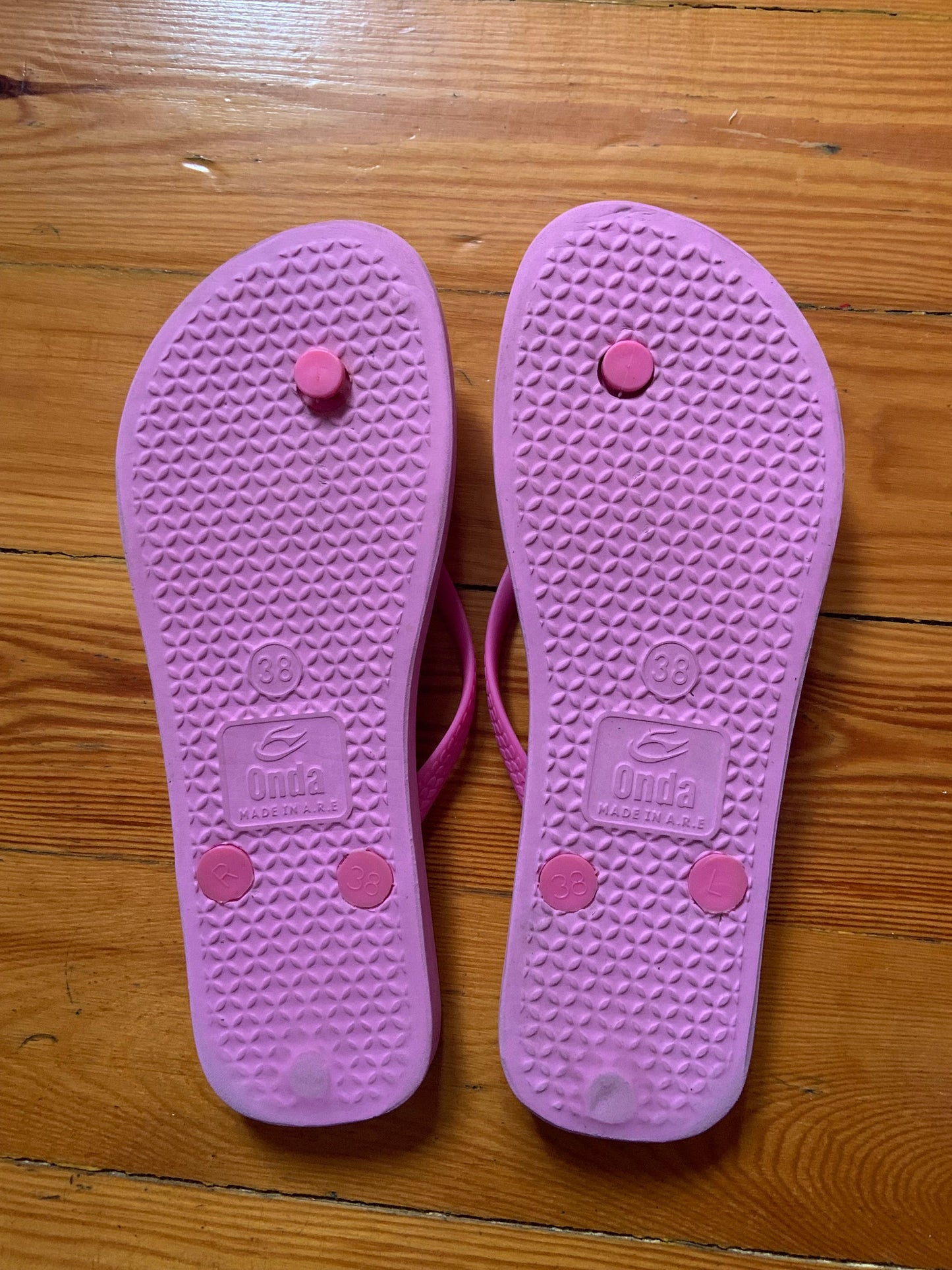 Generic Slippers