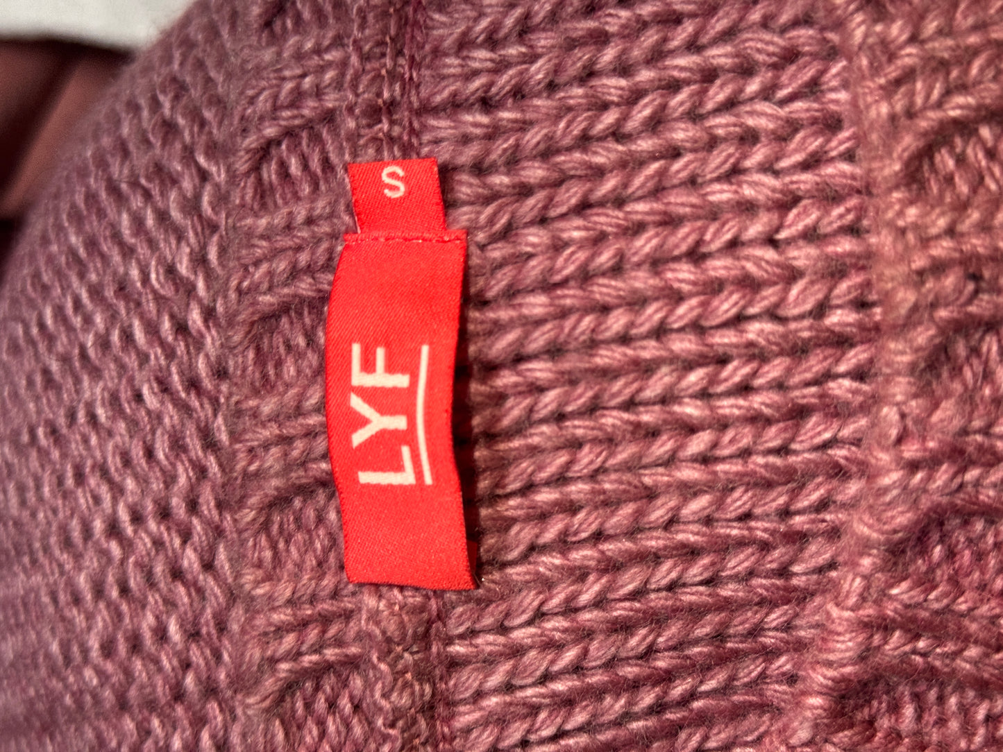 LYF Pullover