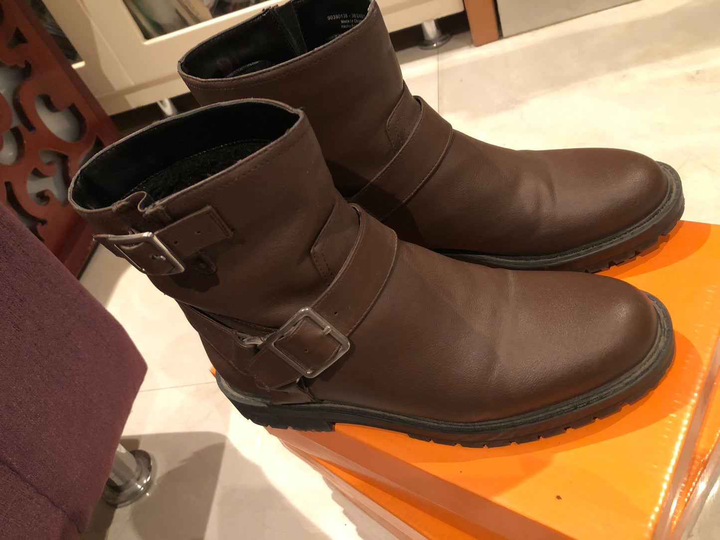 CHARLES & KEITH Half Boots