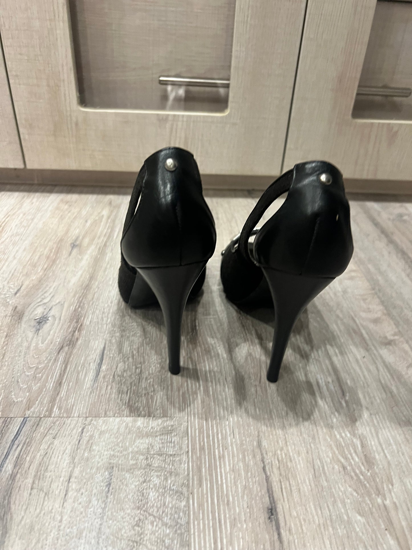 GUESS Heels