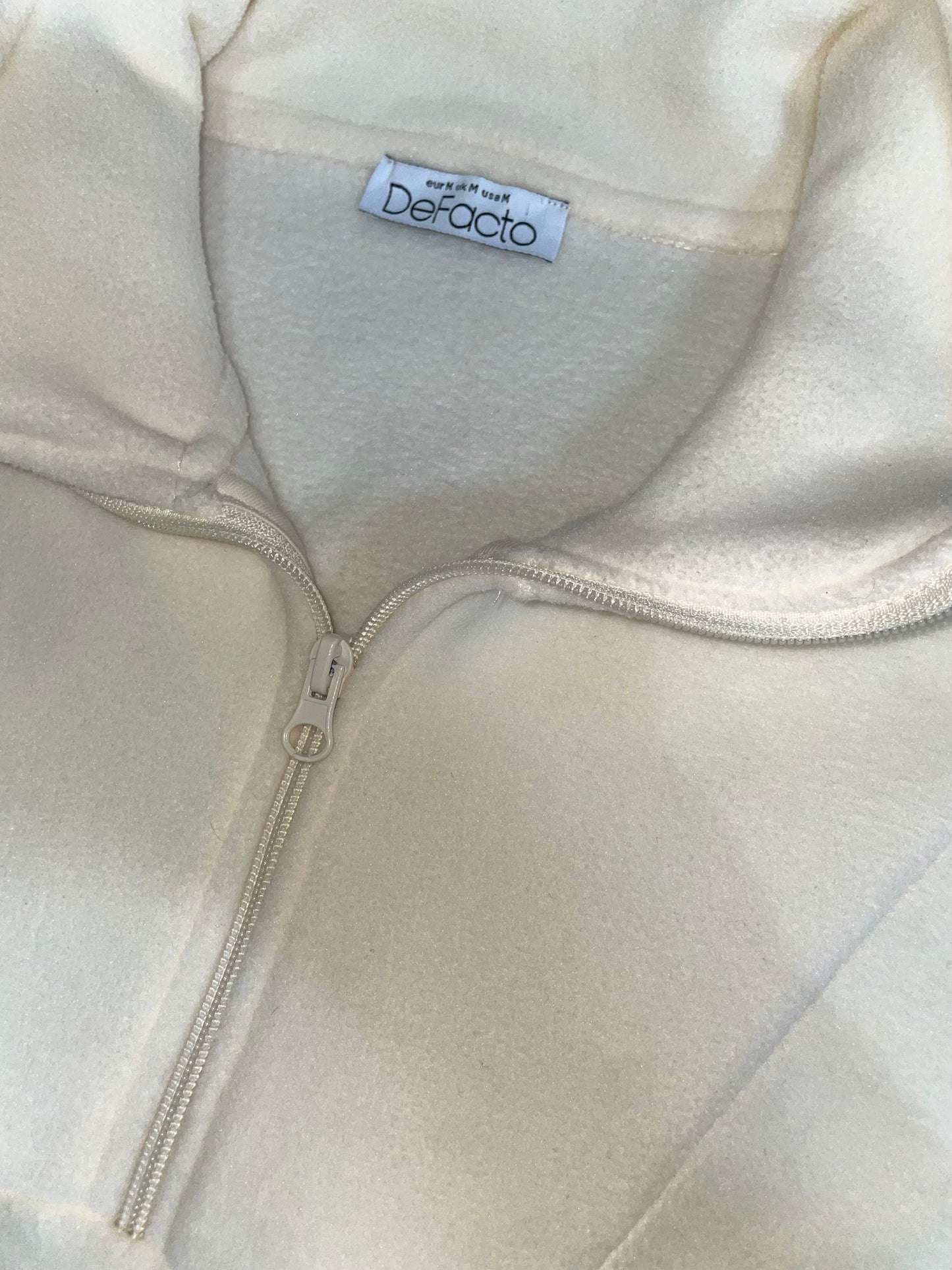 DeFacto Sweatshirt