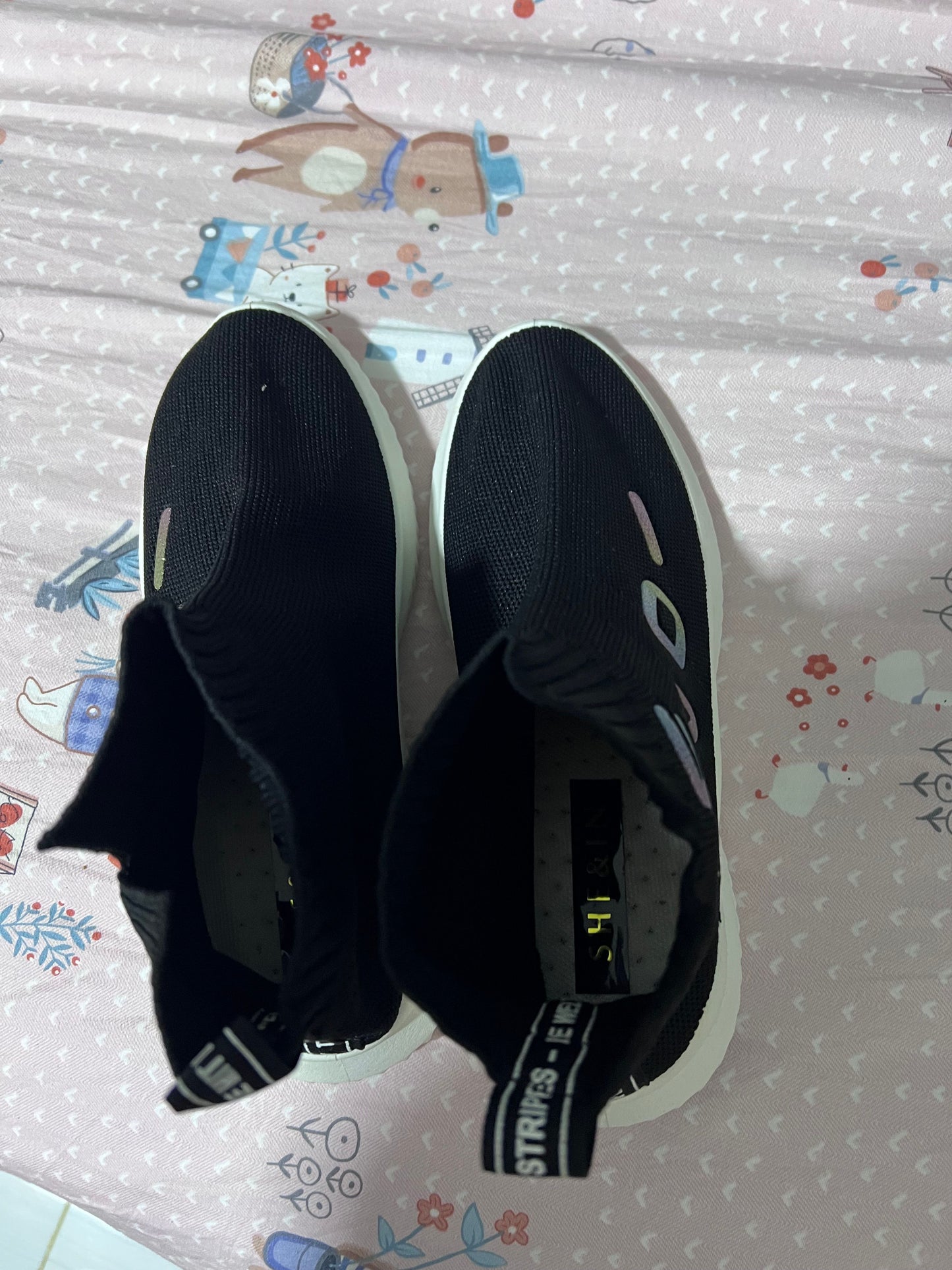 SHEIN Sneakers