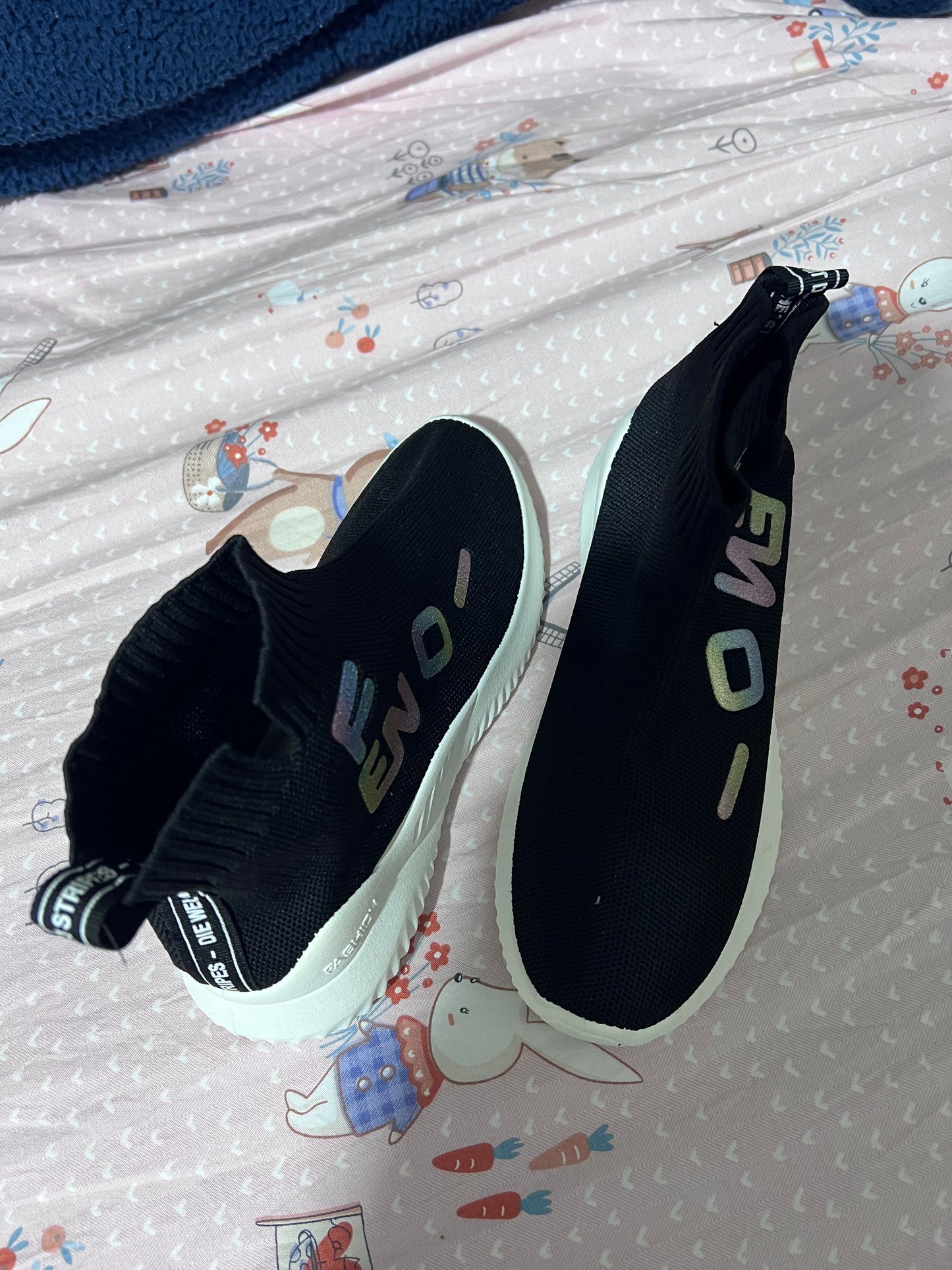 SHEIN Sneakers