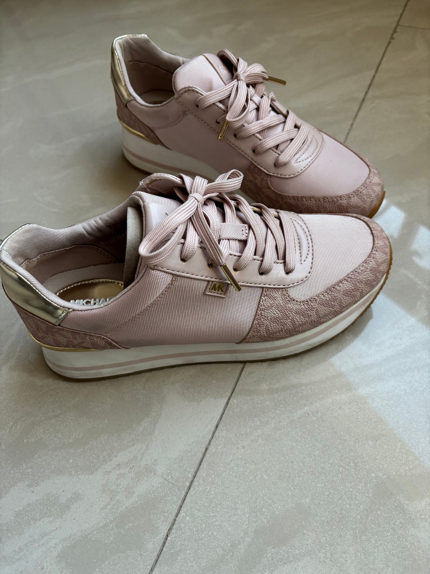 Michael Kors Sneakers