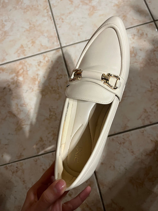 PIXI Flats