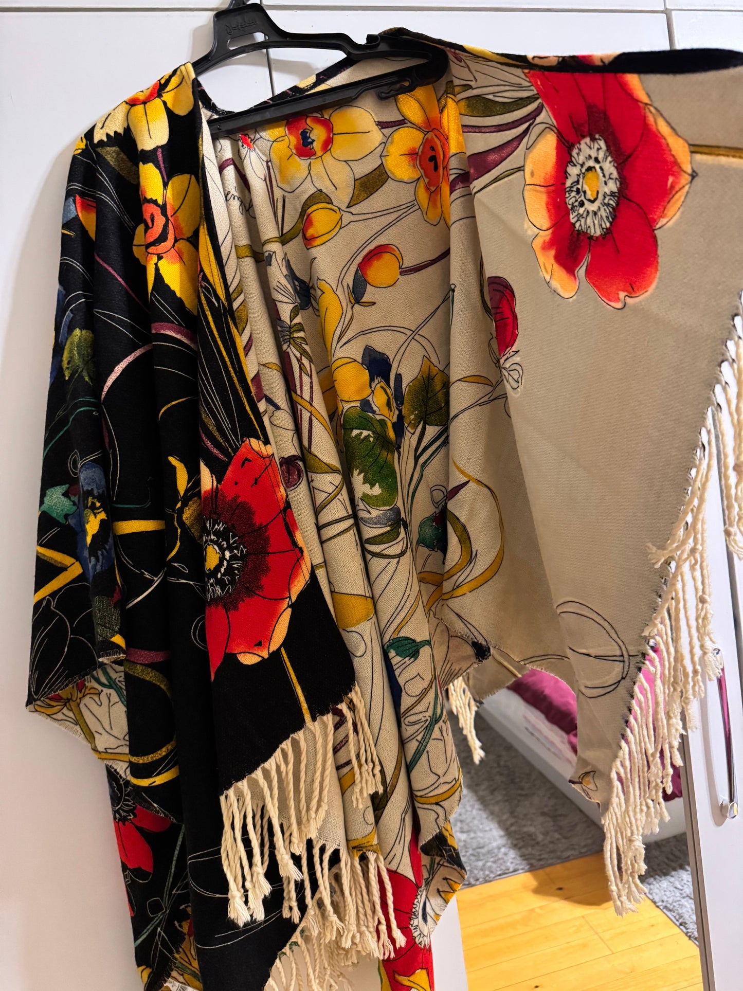 Desigual Shawl