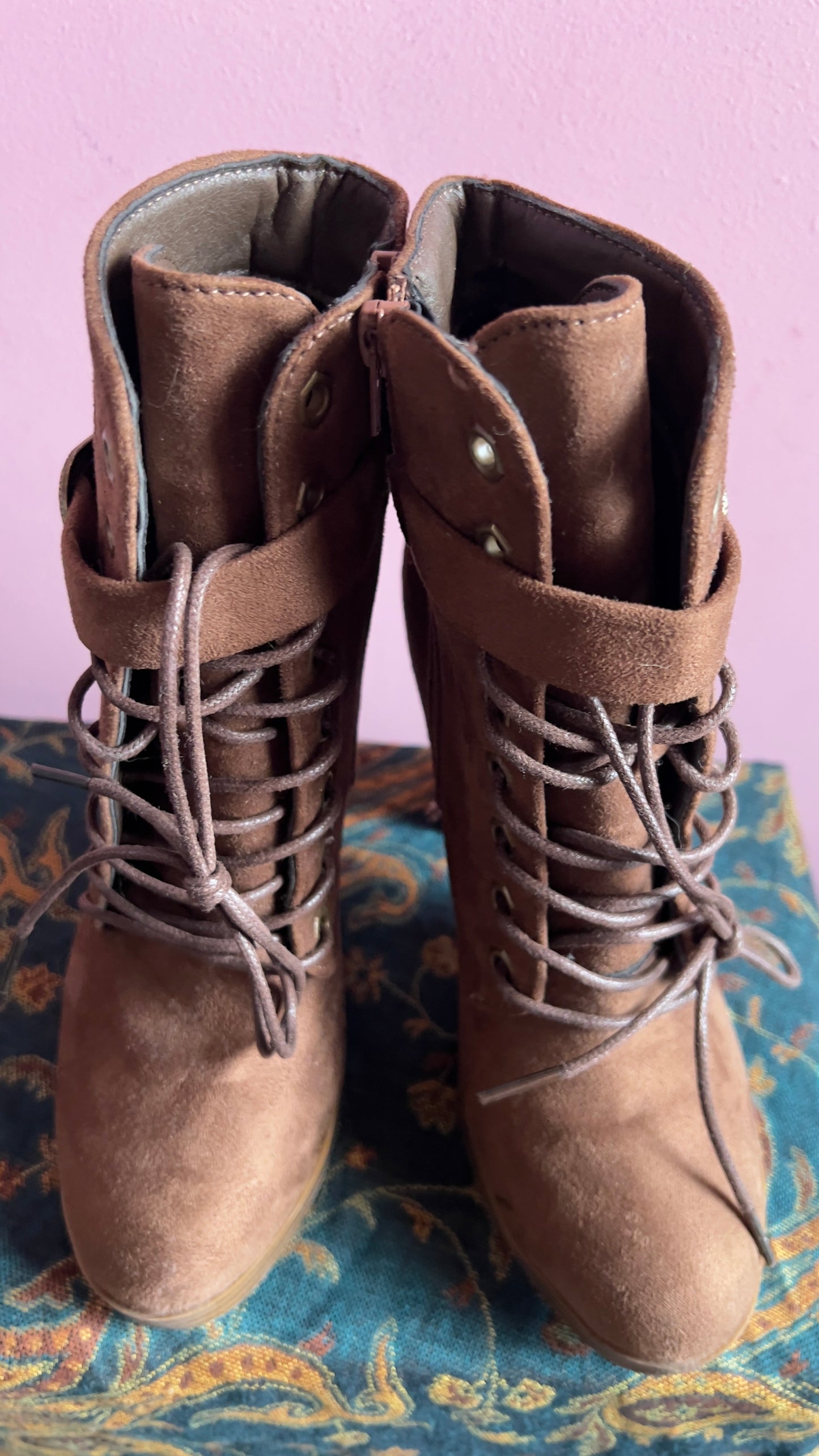 SHEIN High-Heeled Boots