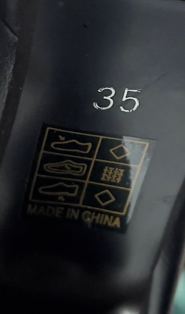 SHEIN High-Heeled Boots