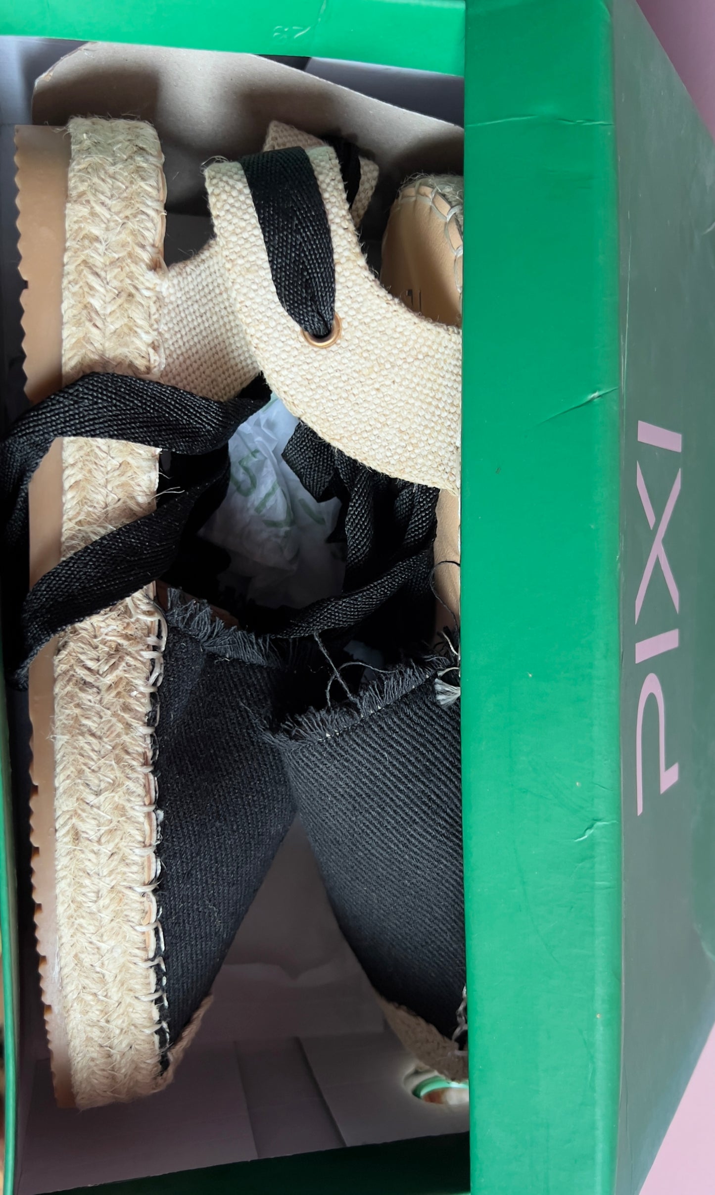 PIXI Sandals