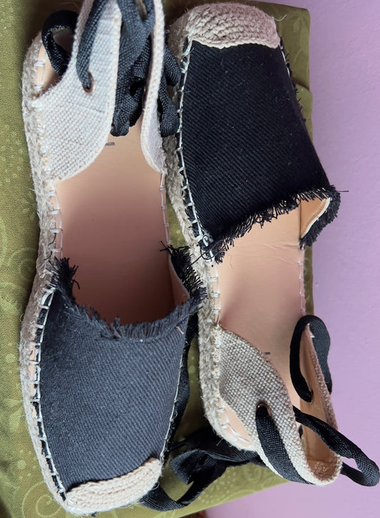 PIXI Sandals