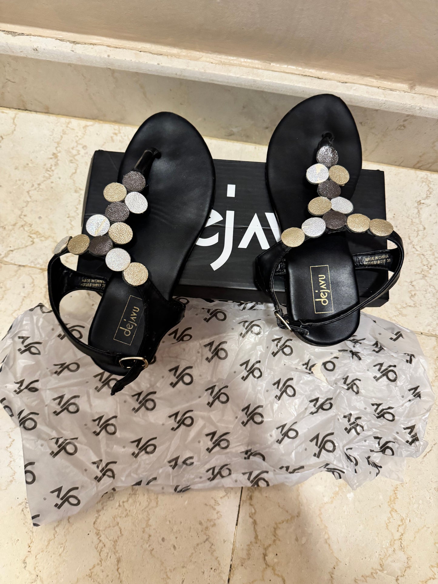 Dejavu Sandals