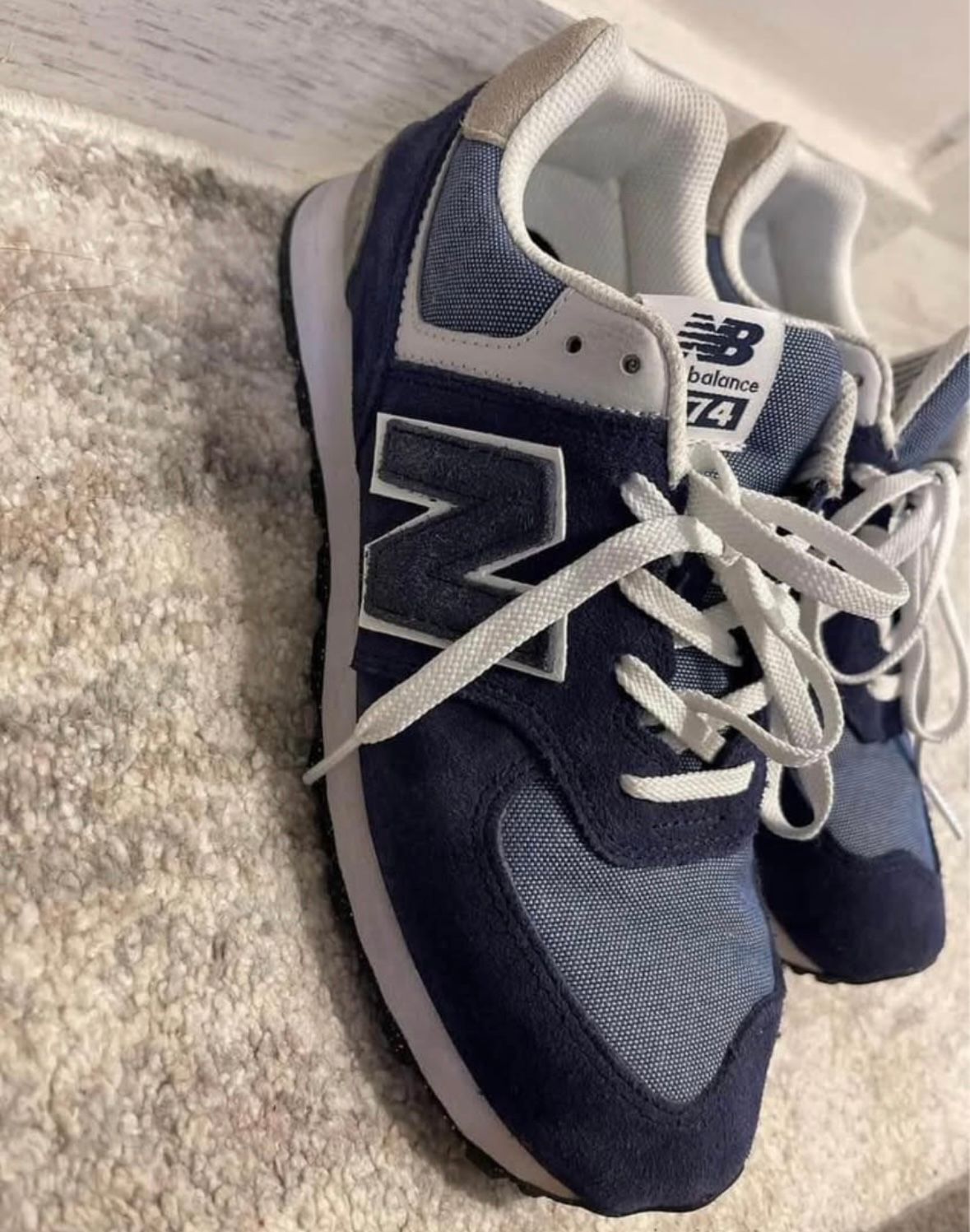 New Balance Sneaker