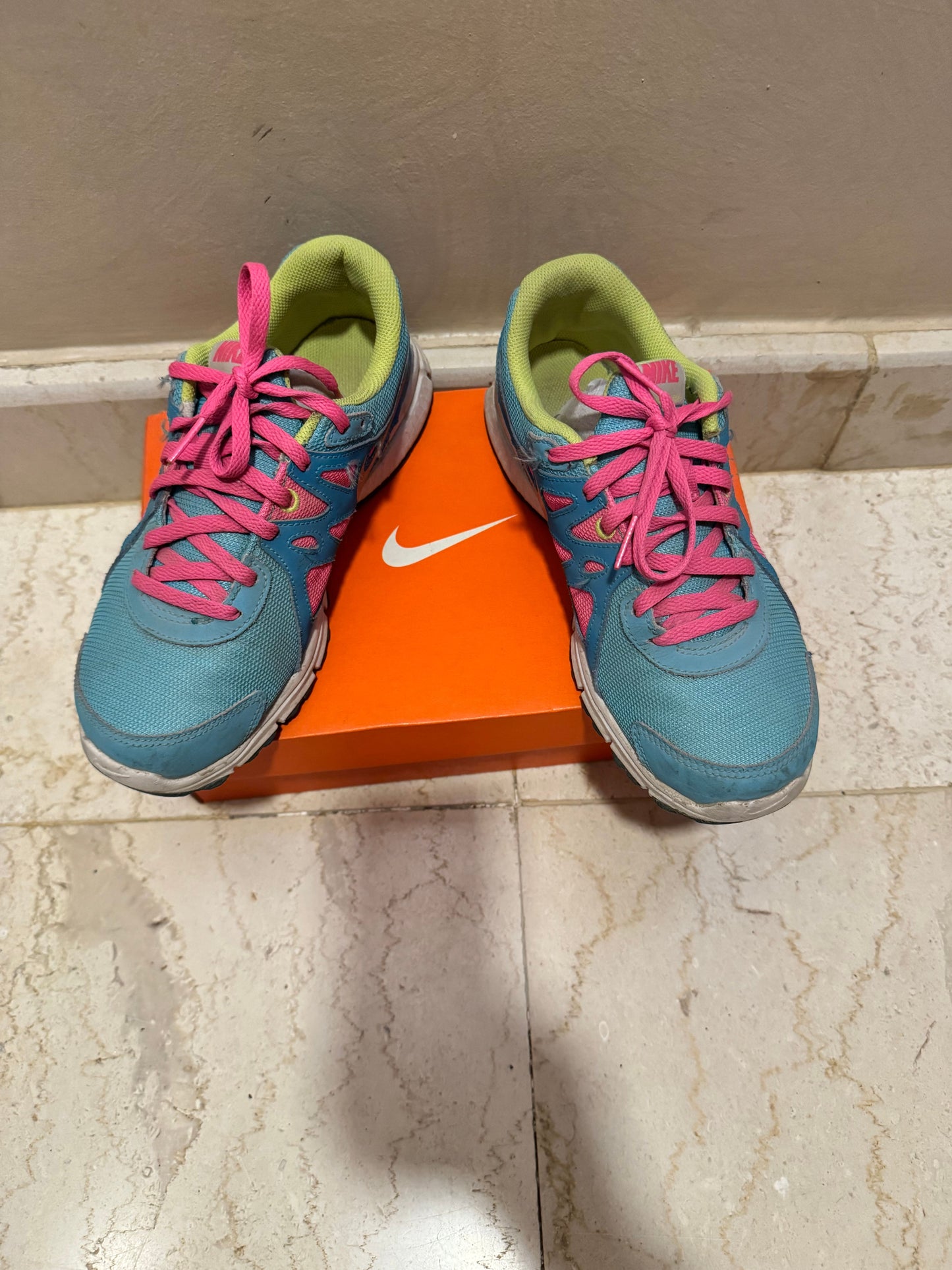 Nike Sneakers