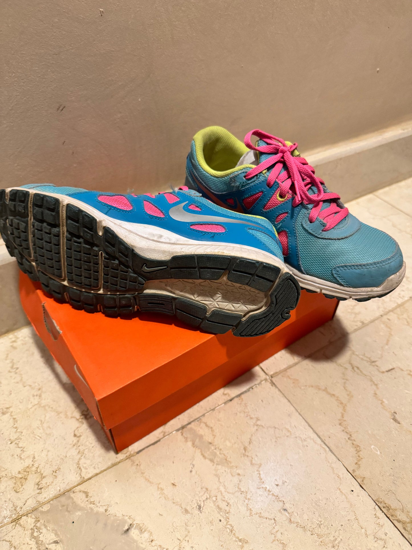 Nike Sneakers
