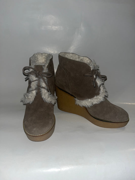 GAP Boots