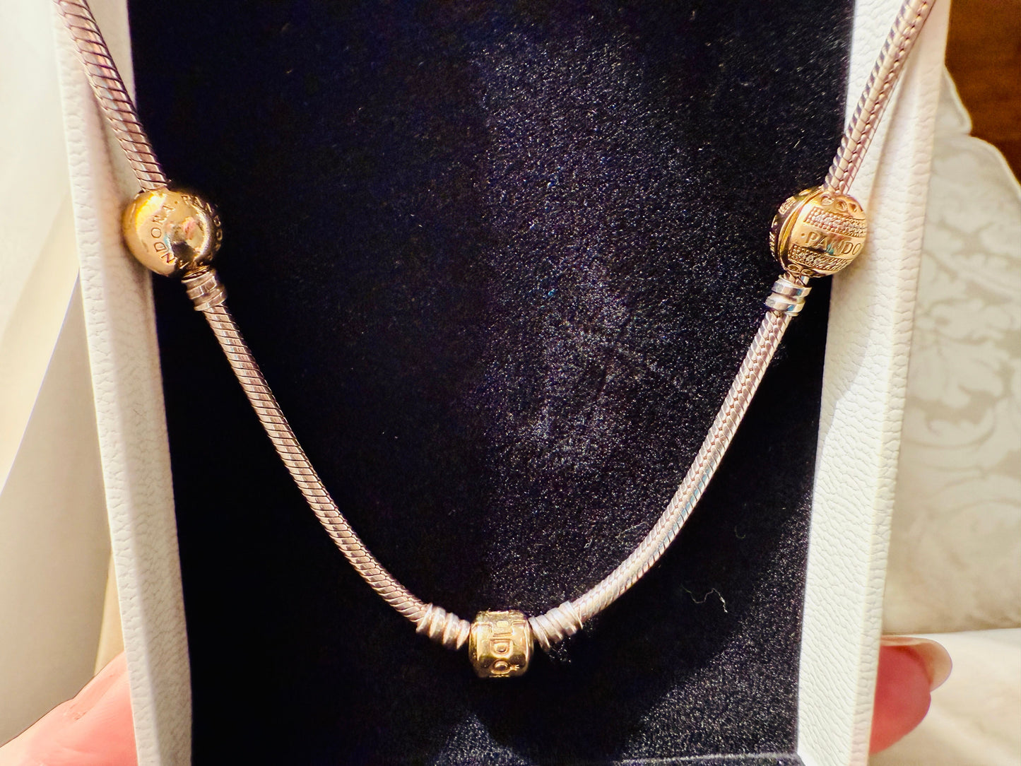 Pandǒra Necklace