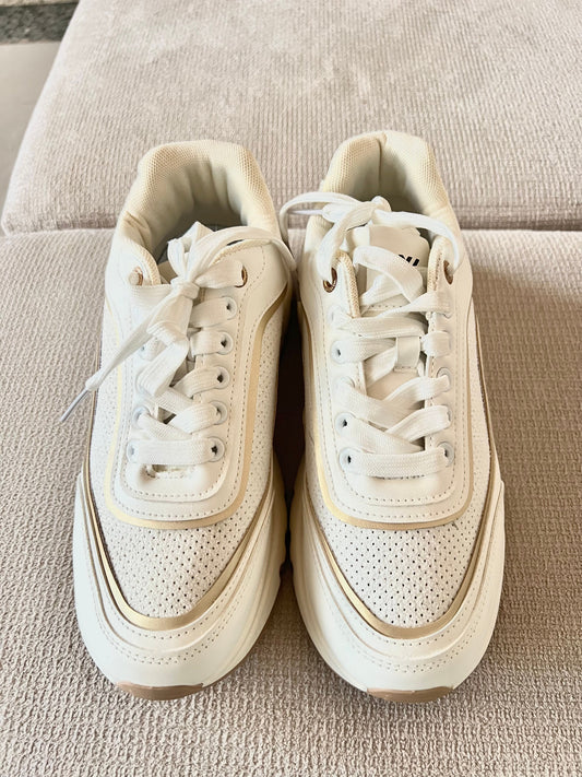 Pixi Sneakers