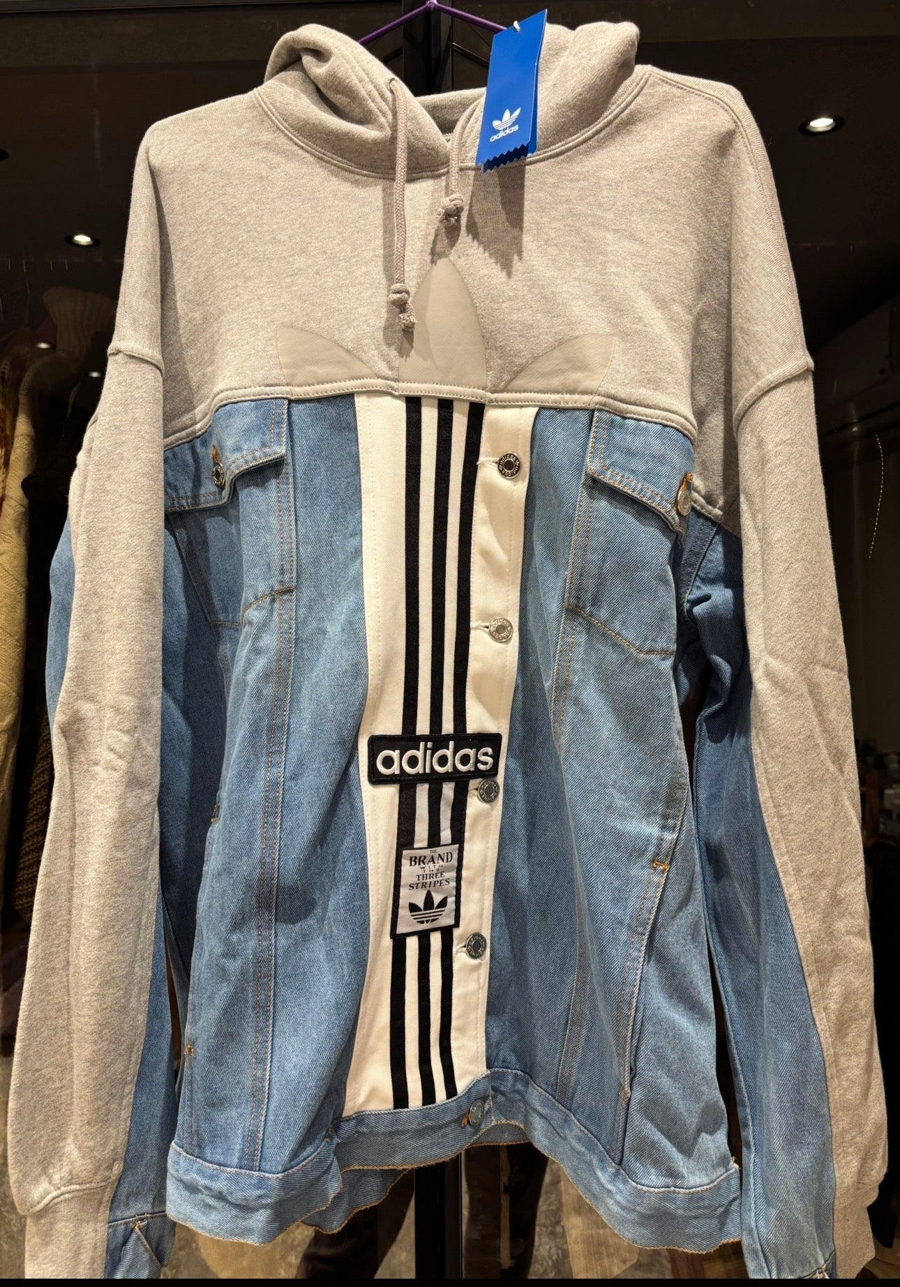 Adidas Sweatshirt