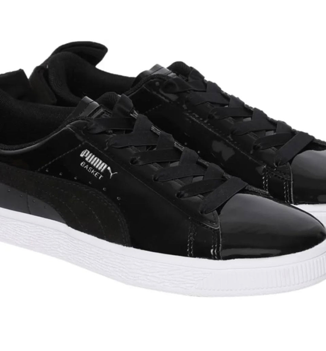 PUMA Sneakers