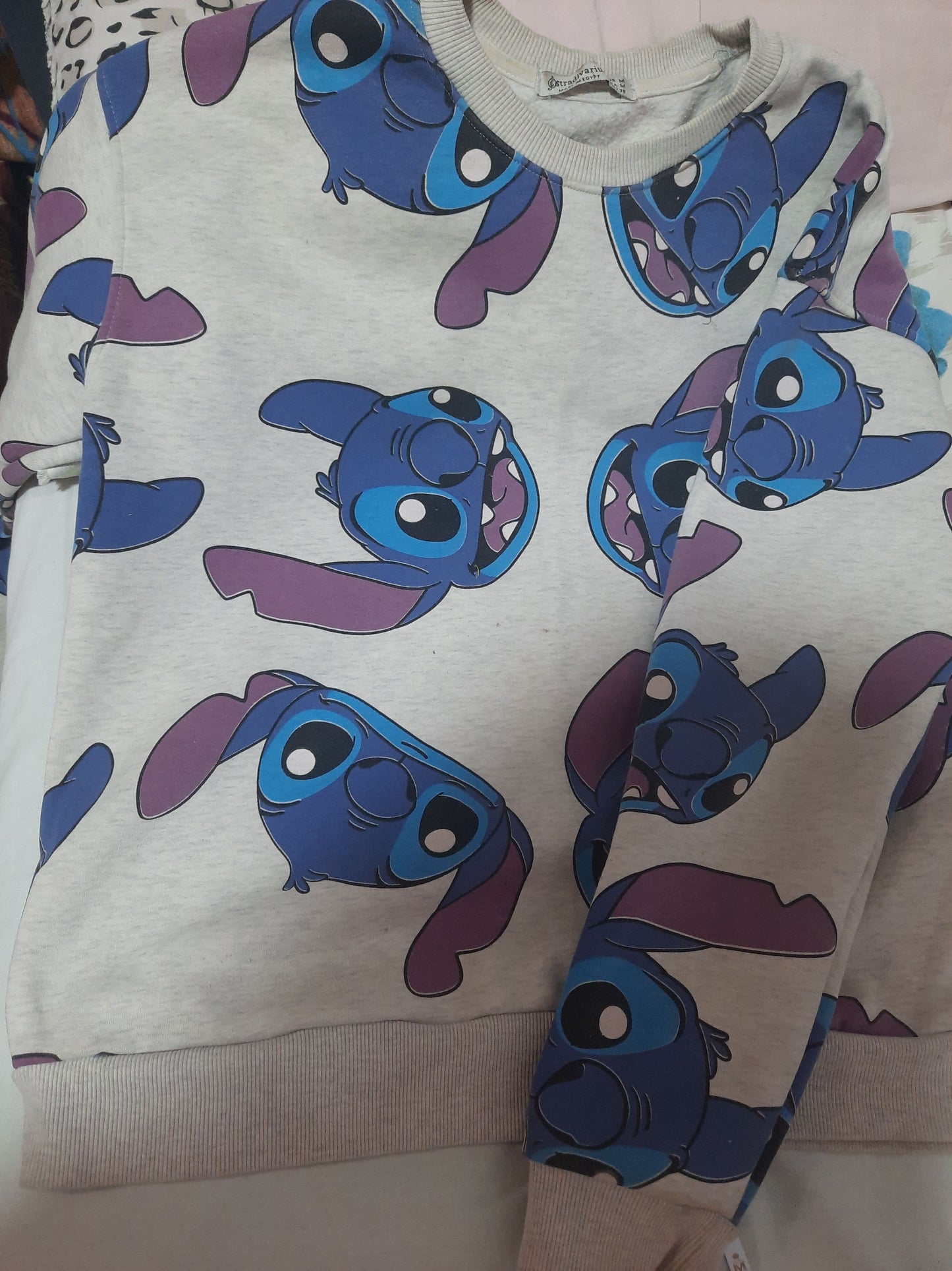 Stradivarius Sweatshirt