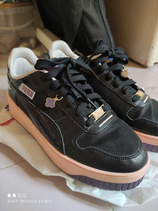 PUMA Sneakers