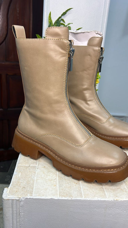 CHARLES & KEITH Boots
